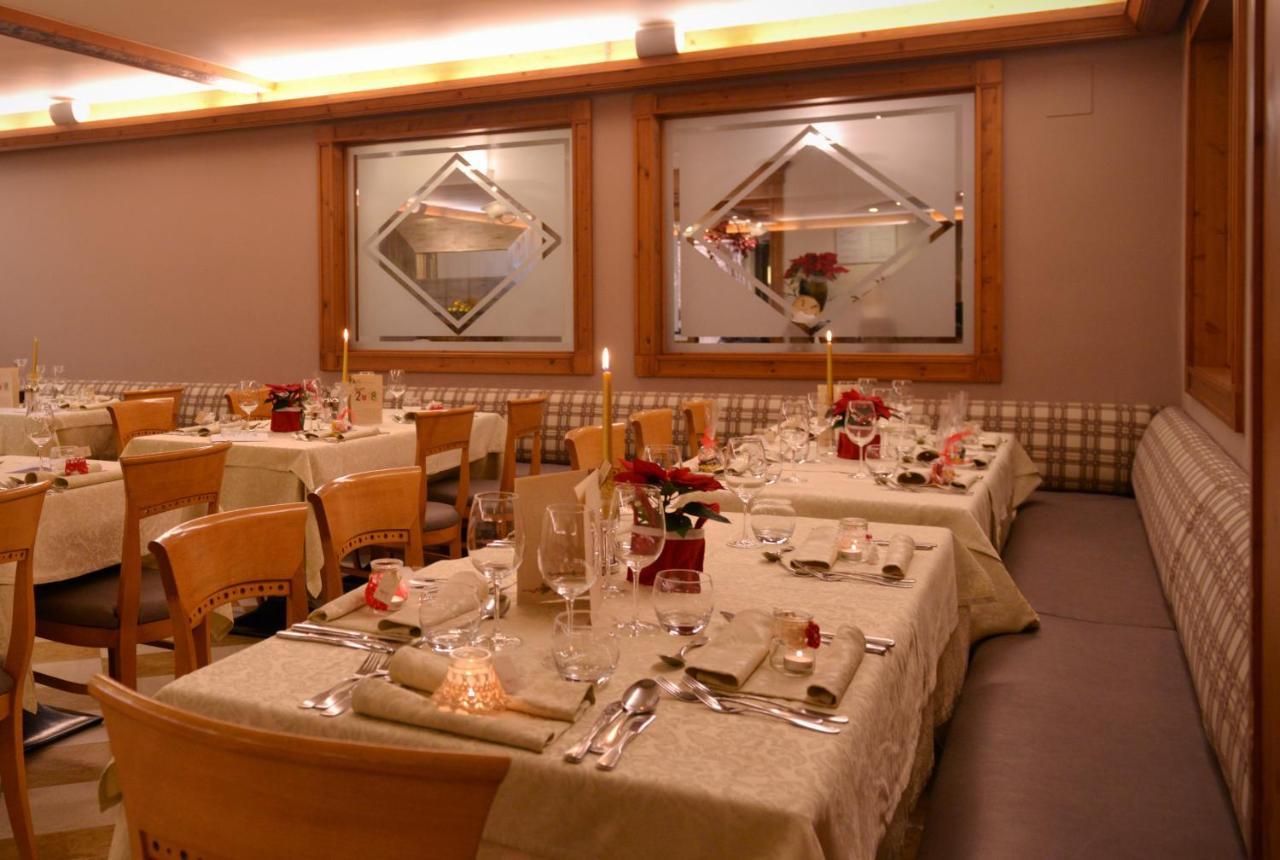 Pippo Hotel Terzolas Екстер'єр фото