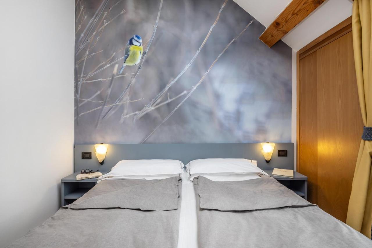 Pippo Hotel Terzolas Екстер'єр фото