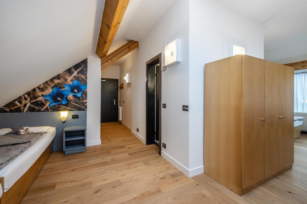 Pippo Hotel Terzolas Екстер'єр фото
