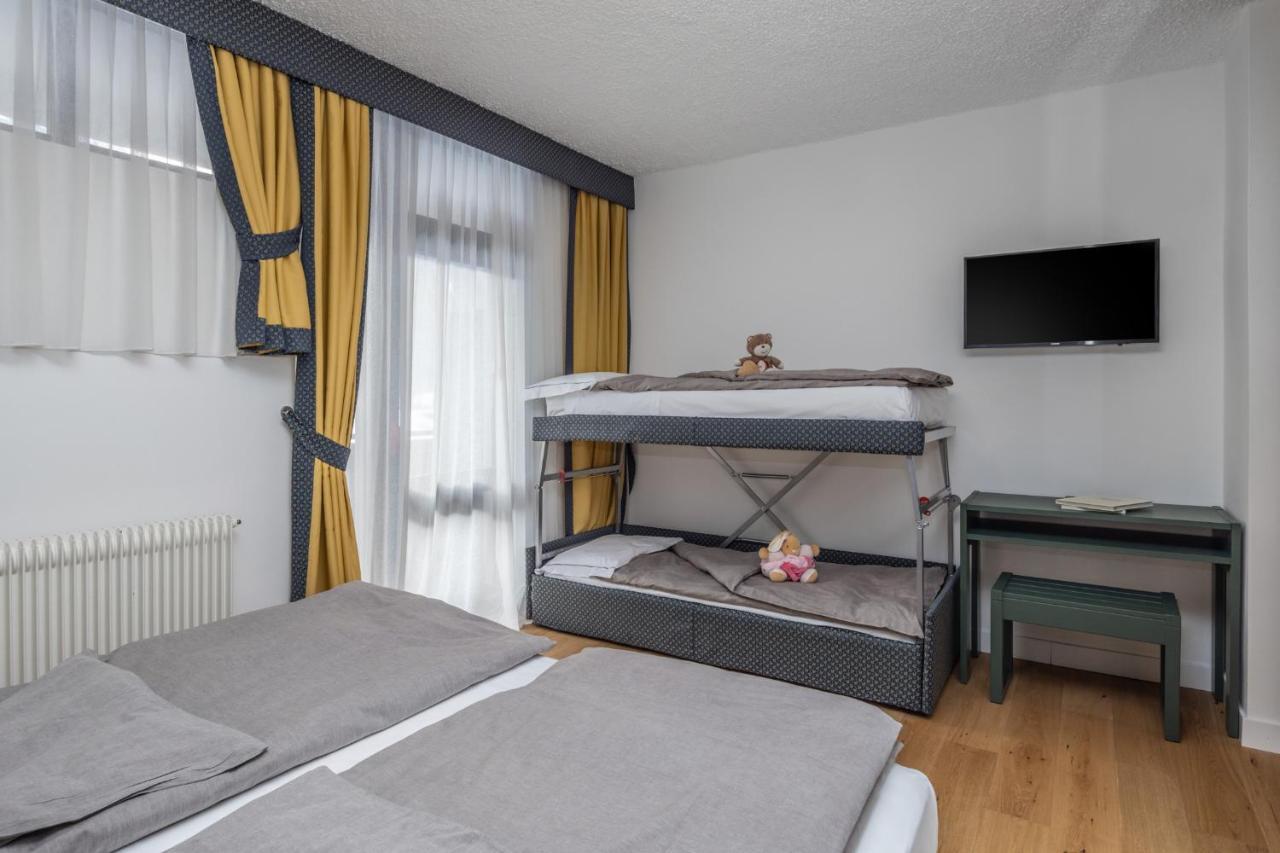 Pippo Hotel Terzolas Екстер'єр фото