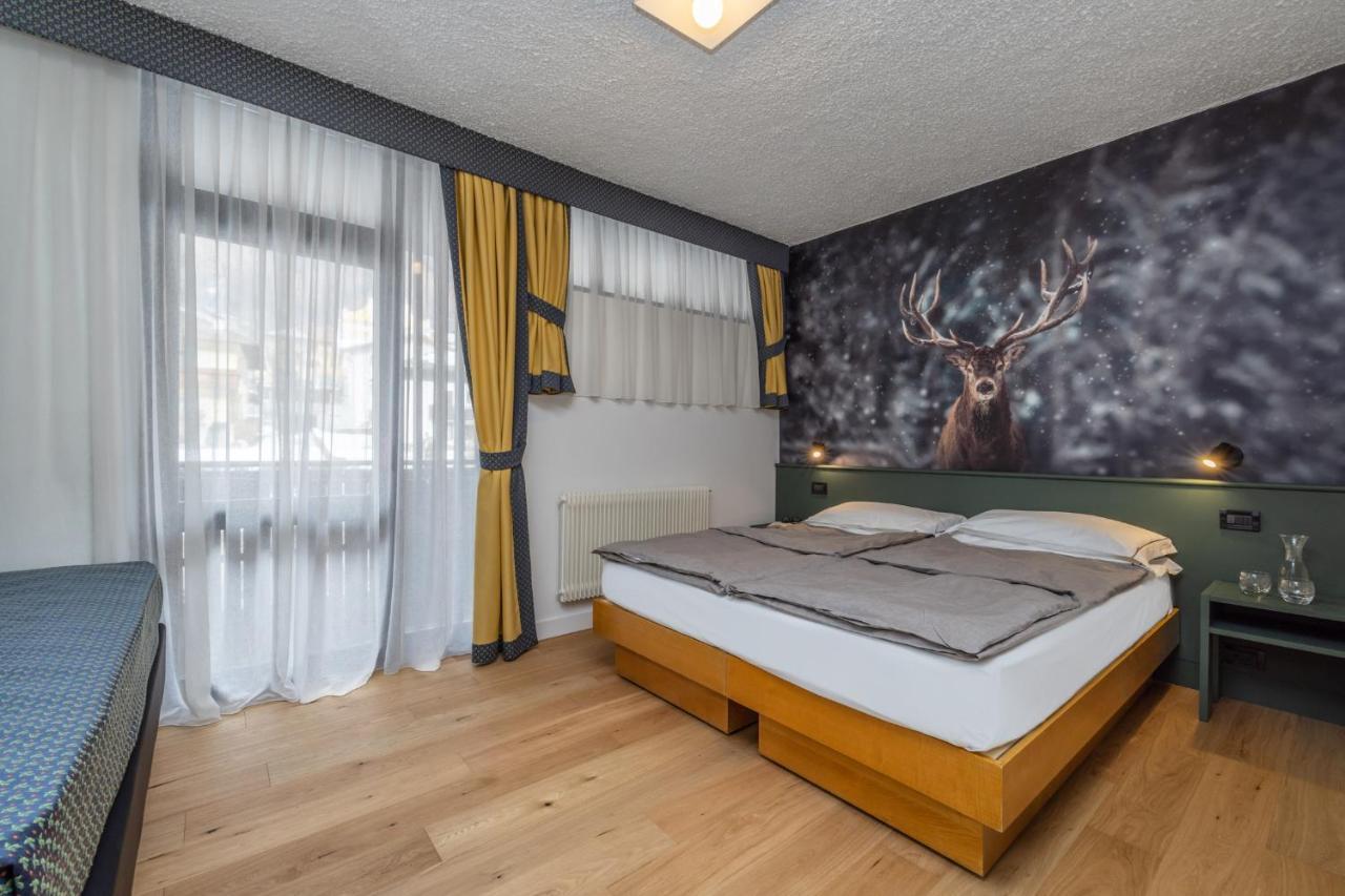 Pippo Hotel Terzolas Екстер'єр фото