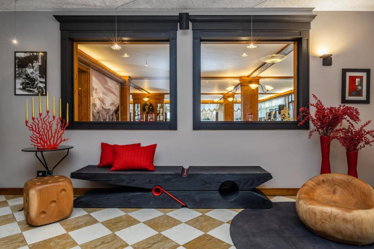 Pippo Hotel Terzolas Екстер'єр фото