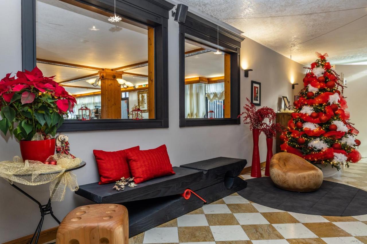 Pippo Hotel Terzolas Екстер'єр фото